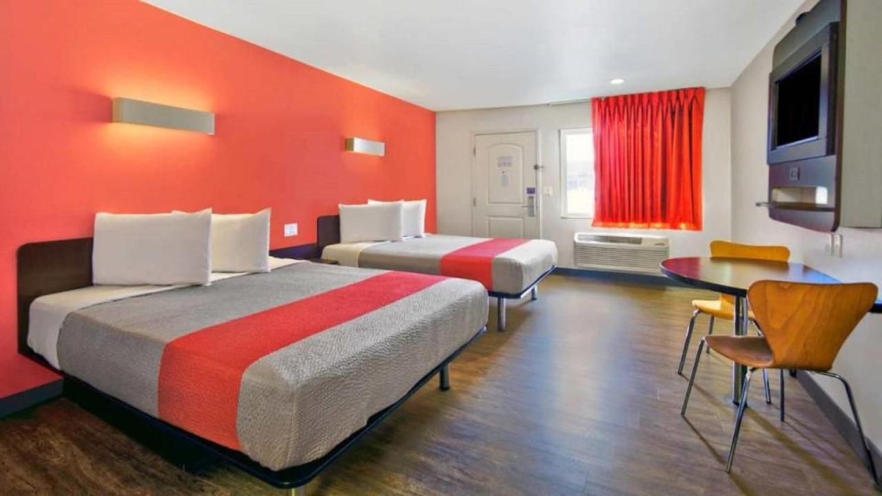 Motel 6 Victorville Eksteriør bilde