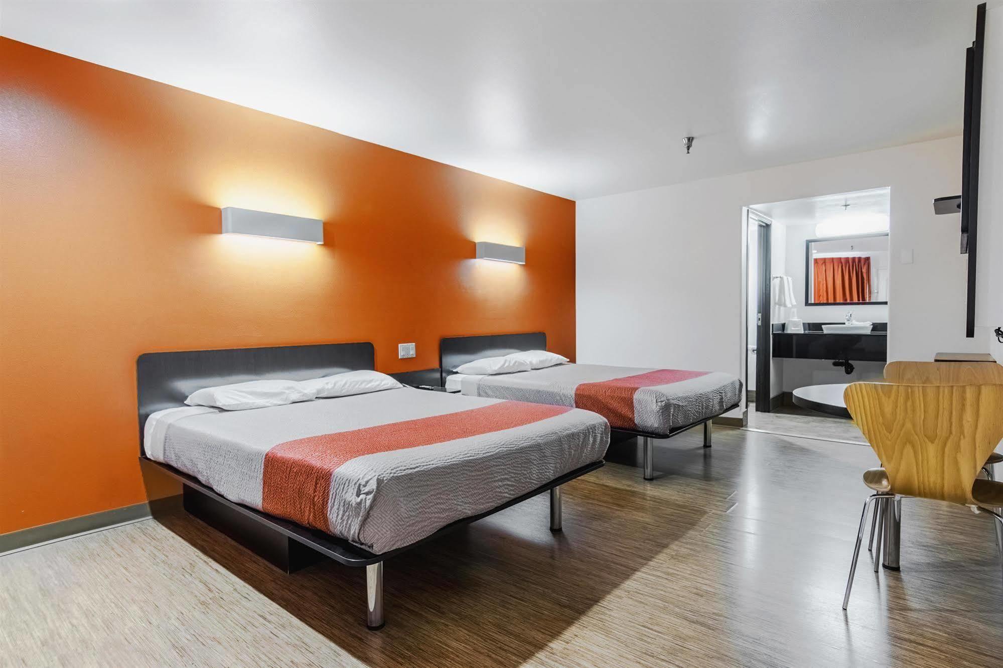 Motel 6 Victorville Eksteriør bilde