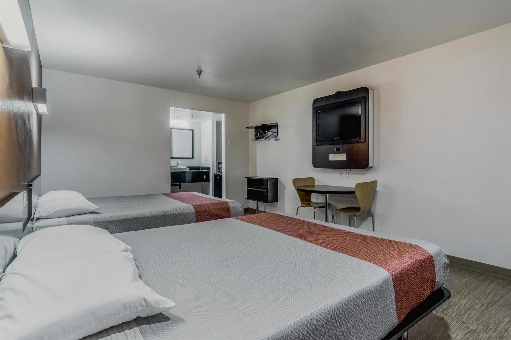 Motel 6 Victorville Eksteriør bilde