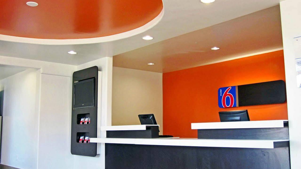 Motel 6 Victorville Eksteriør bilde